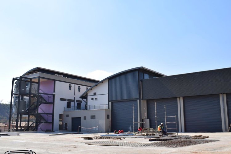 Commercial & Industrial Buildings